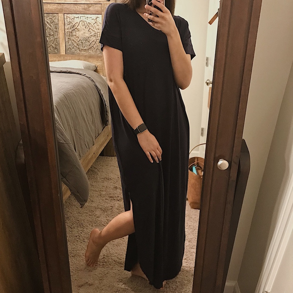 Mia Maxi | Side Slit Navy Oversized Tee Dress